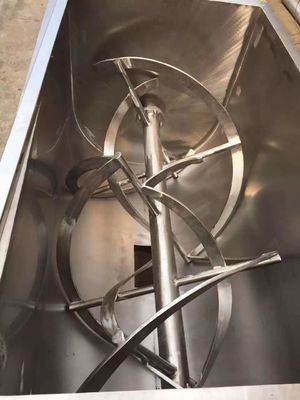 5.5kw 500L Mélangeur à ruban horizontal double pour poudre d'épices, assaisonnements, pigments