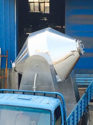 Contrôle de température précis économiseur d'énergie adapté aux besoins du client de dessiccateur de vide de double cône de double